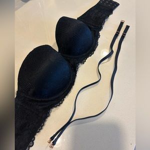 SAVAGE X FENTY BY RIHANNA (32D) - Black Convertible strapless bra ($56)
